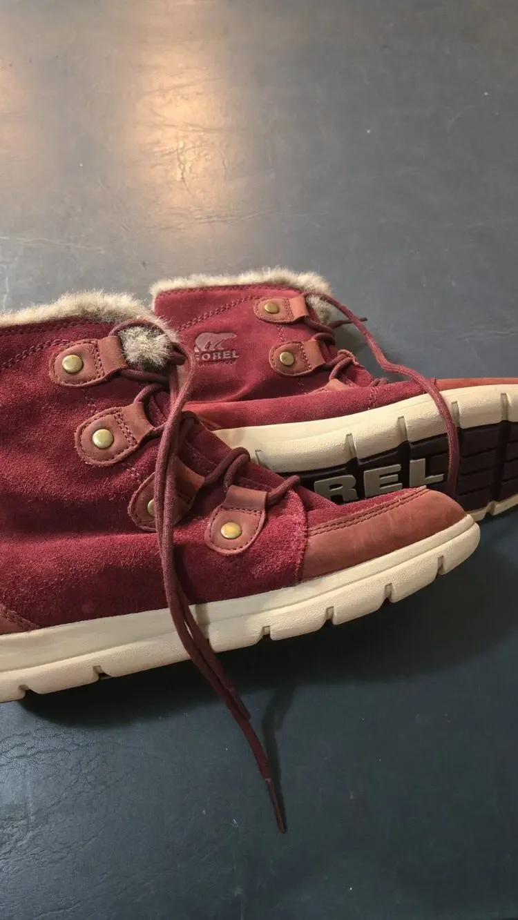 Sorel Explorer Joan Faux Fur Dark Red Suede Leather Womens Winter Boots Sz 8
